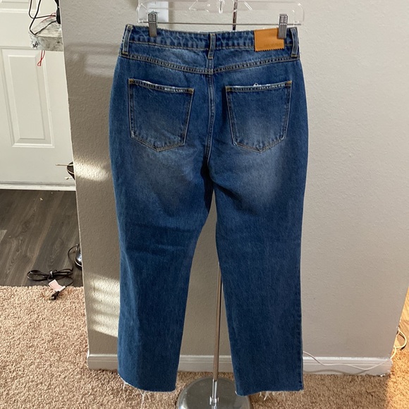 Avec Les Filles High Waisted Mom Jeans Distressed Raw Hems - Picture 9 of 10